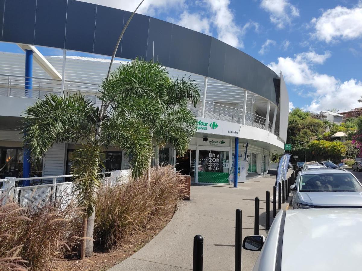 ポワンタピートルCharmant Studio Idealement Situe A La Marina Du Gosierアパートメント エクステリア 写真